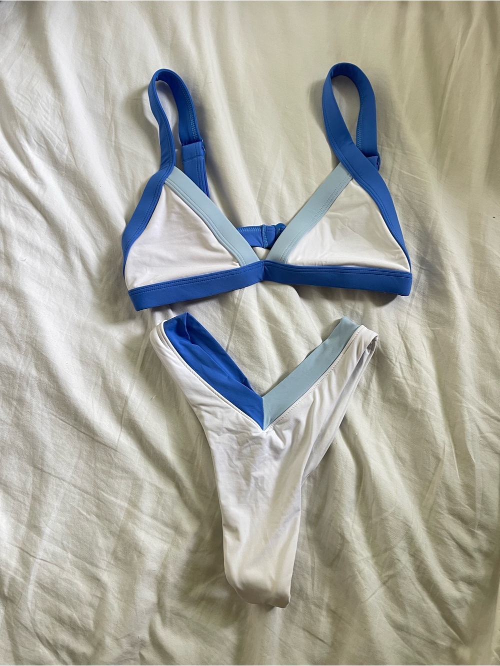 One One Swim White & Blue V‑Trim Triangle Bikini Set new without tags XS